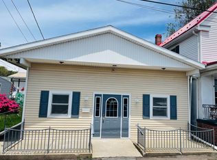 860 Walnut St, Kulpmont, PA 17834