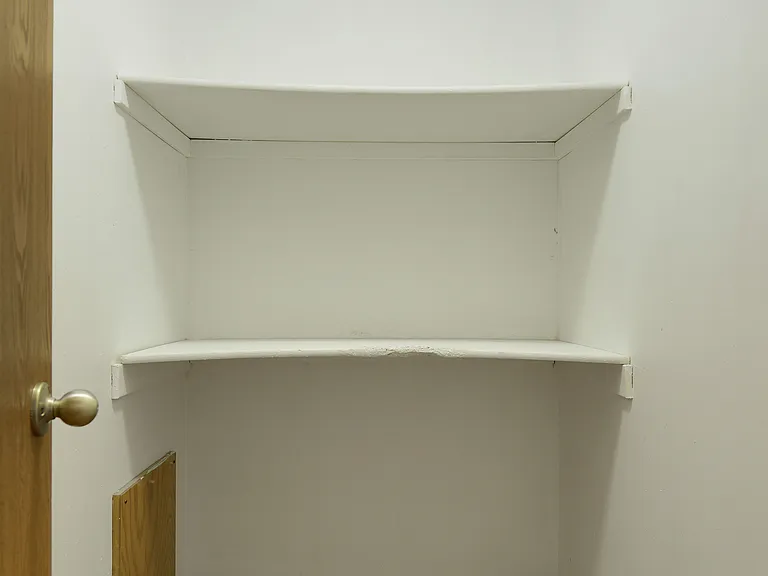 Pine Point — Photo 13