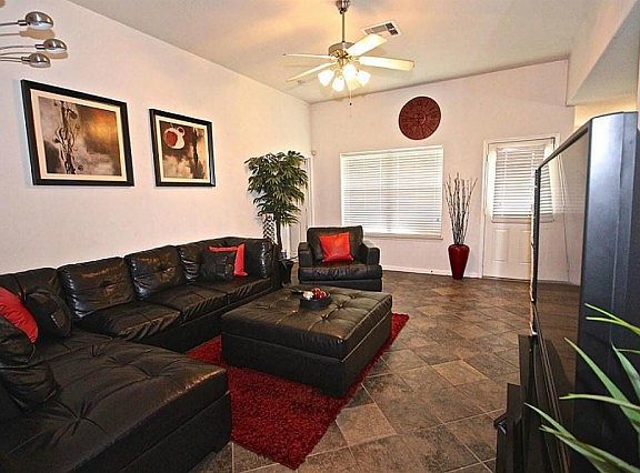 4th image of 6815 Dolan Bluff Ln
