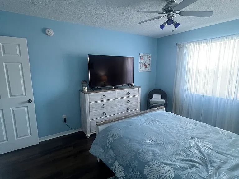 8960 Colonnades Ct E #938 — Photo 12