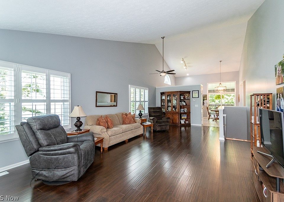 118 Kensington Ct, Aurora, OH 44202 | Zillow