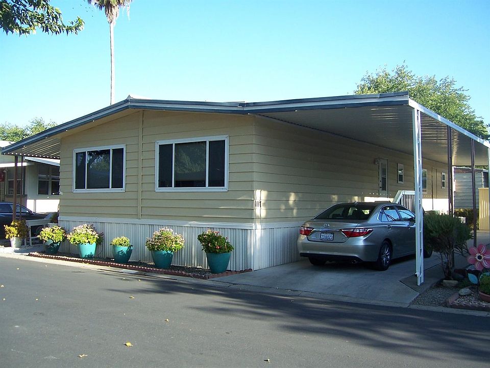 2nd image of 3901 Lake Rd Space 107