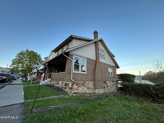 4th image of 419 21st Ave