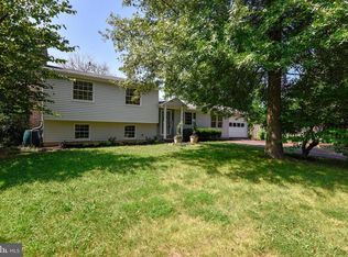 19104 Wootton Ave, Poolesville, MD 20837