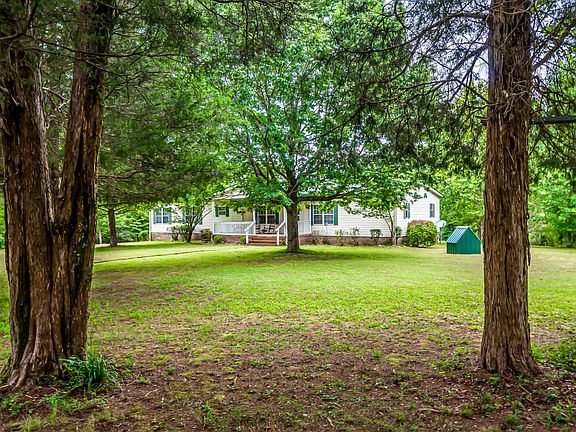 3rd image of 168 Broyhill Dr