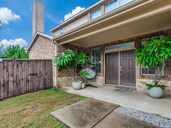 3rd image of 6501 Texana Way