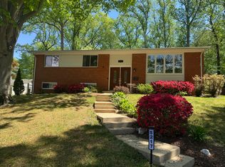 5217 Kings Park Dr, Springfield, VA 22151