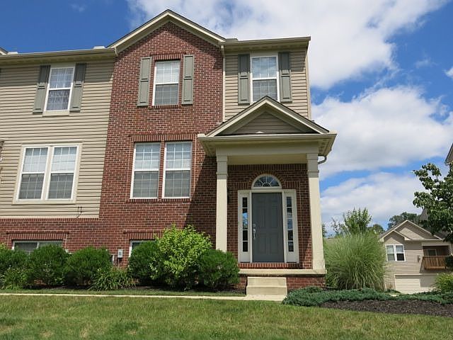 1st image of 266 Woodhaven Dr