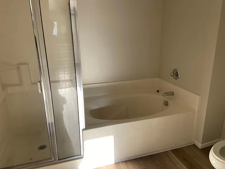 9728 Marilla Dr — Photo 5