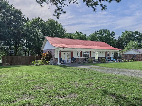 3rd image of 181 Saratoga Dr