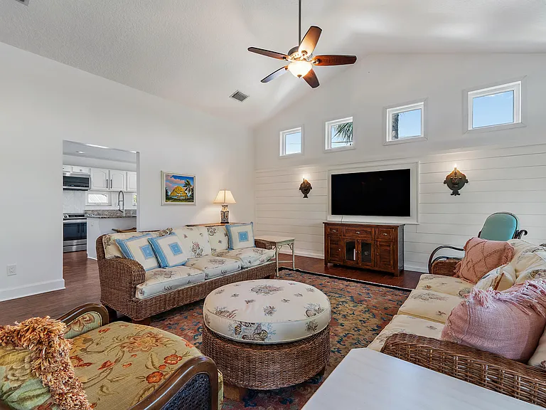 3463 Canal Ct — Photo 13