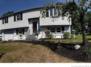 80 Deer Run Rd, Meriden, CT 06451
