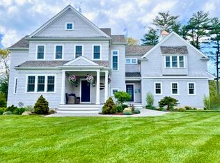 9 Horseshoe Ln, Marshfield, MA 02050