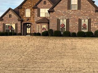 12770 Cotton Row Dr, Olive Branch, MS 38654