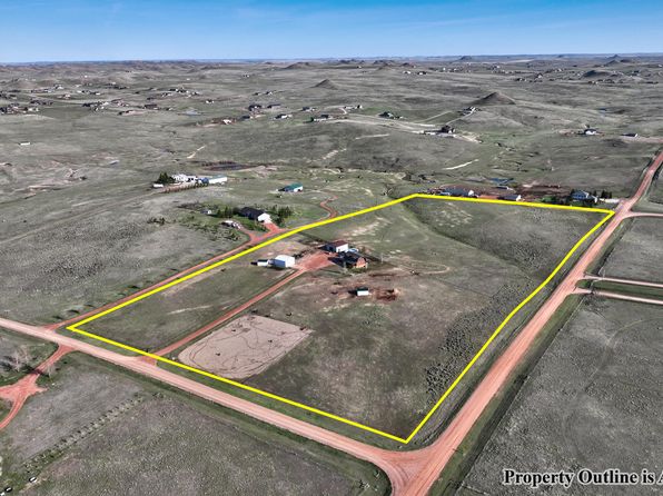 8301 Stone Crest Dr, Gillette, WY 82718