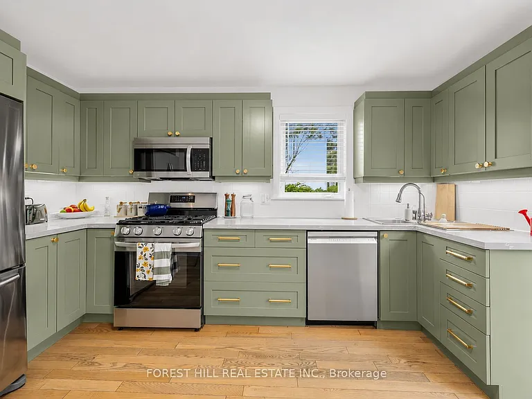401 Balliol St — Photo 15