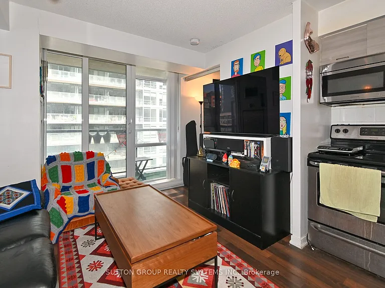 20 Joe Shuster Way #705 — Photo 10