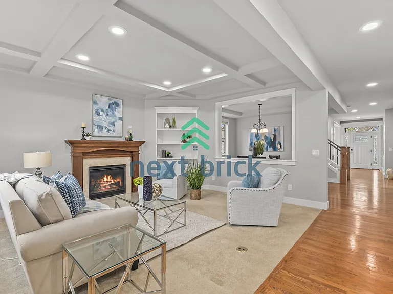 27174 SE 18th Pl — Photo 3