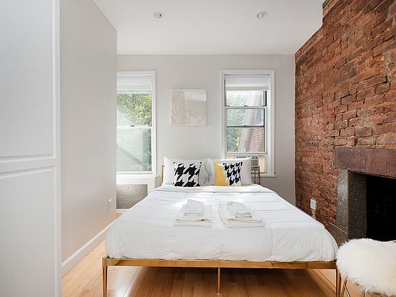 5th image of 246 E 32nd St #4