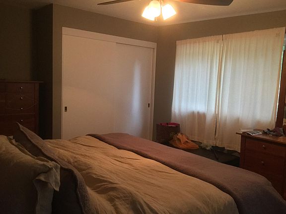 4th image of 10922 Robinhood St