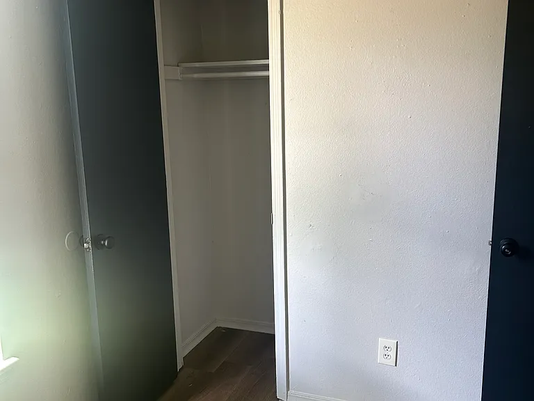 6801 Independence St — Photo 7