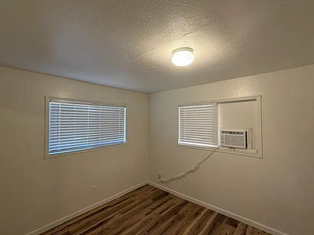 511 Coffee Rd — Photo 15