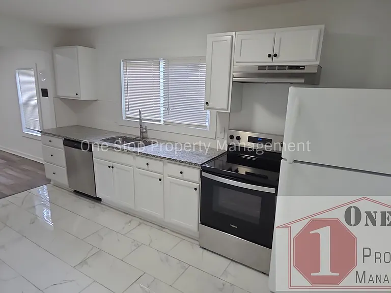807 S Hardy Ave #A — Photo 4