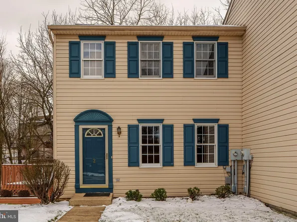 2 Lauren Ln, Ephrata, PA 17522