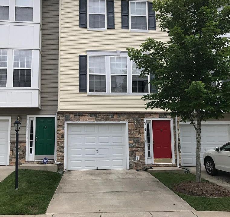1st image of 23122 Blackthorn Sq