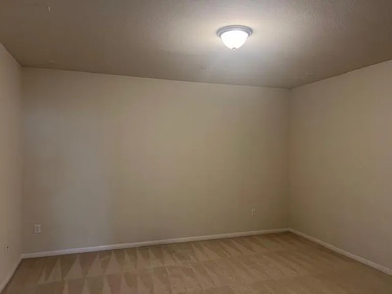 3240 E Whitestone Blvd #75 — Photo 20