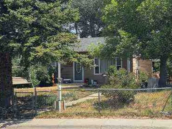 1811 Bonnie Brae St, Casper, WY 82601