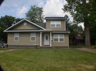 1104 Wilshire Dr, Mount Vernon, IL 62864