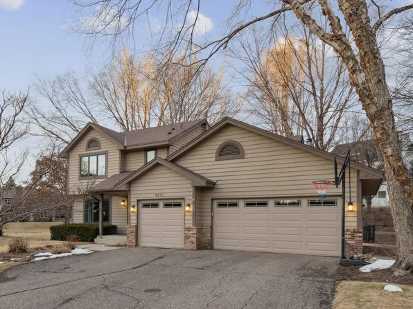 4175 Countryside Dr, Eagan, MN 55123