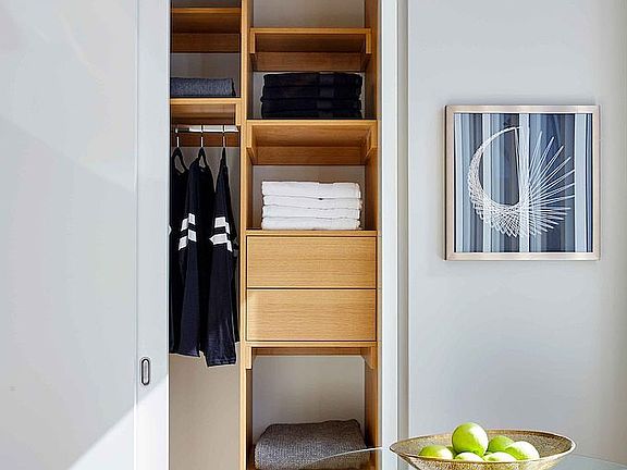 4th image of 605 W 42nd St APT 49N