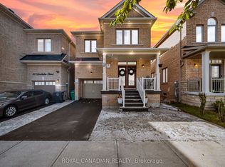 33 Bachelor St, Brampton, ON L7A 5B1