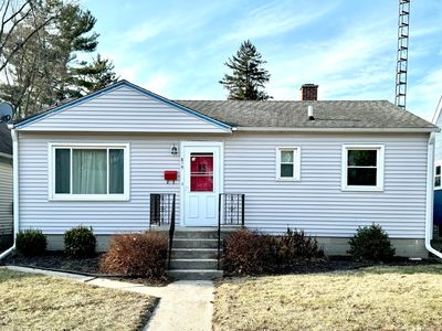 815 S 1st St, Dekalb, IL, 60115