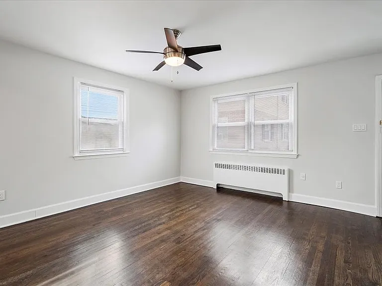 Haddon Hills Apartments — Photo 25