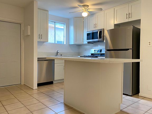 5th image of 3622 1/2 Seneca Ave
