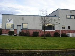 2031 NE Diamond Lake Blvd, Roseburg, OR 97470