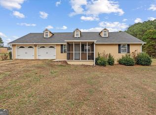 40 L Z Jackson Rd, Bowdon, GA 30108