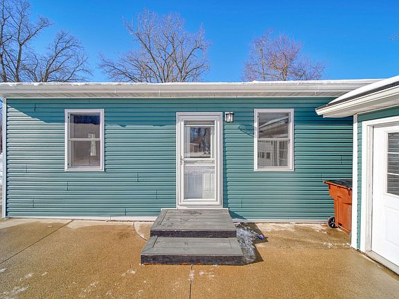 2nd image of 10902 Devils Lake Hwy