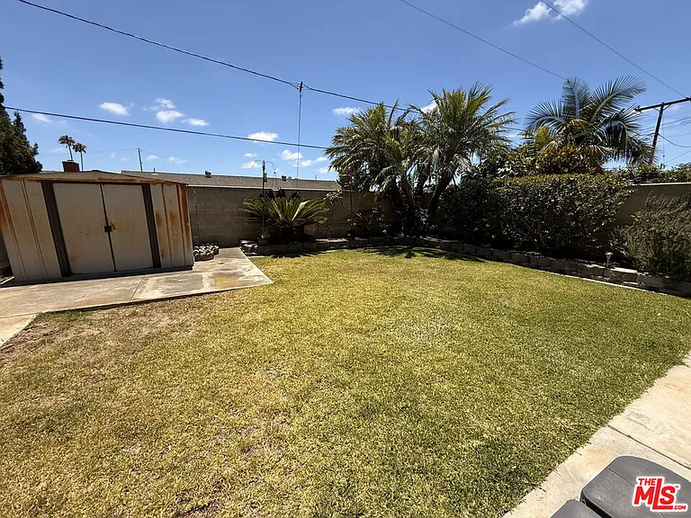 11536 Edinger Ave — Photo 13