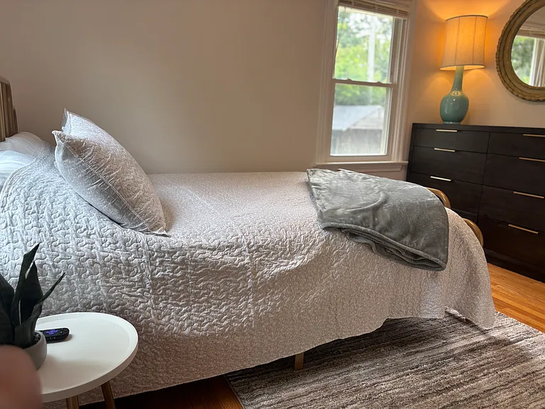 828 Selma Ave — Photo 10
