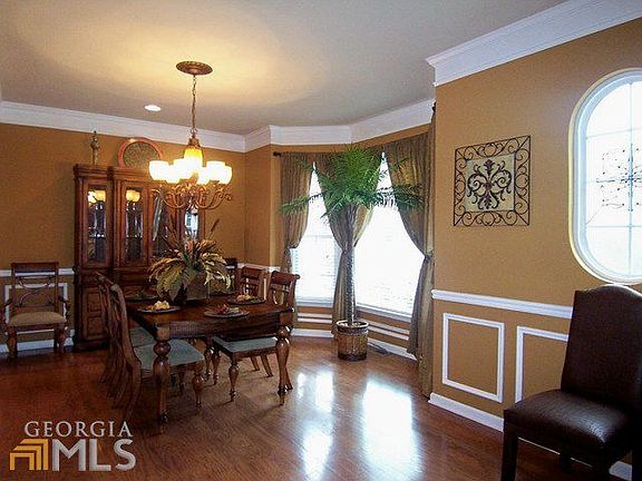 3rd image of 10737 Camarilla Ct