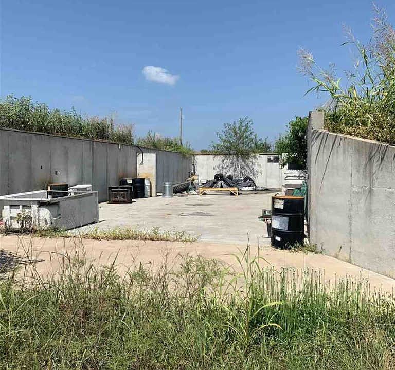 1st image of 6415 NE Kendall Wood Dr