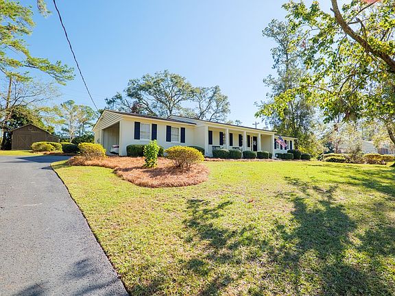 4th image of 2401 Pinecliff Dr