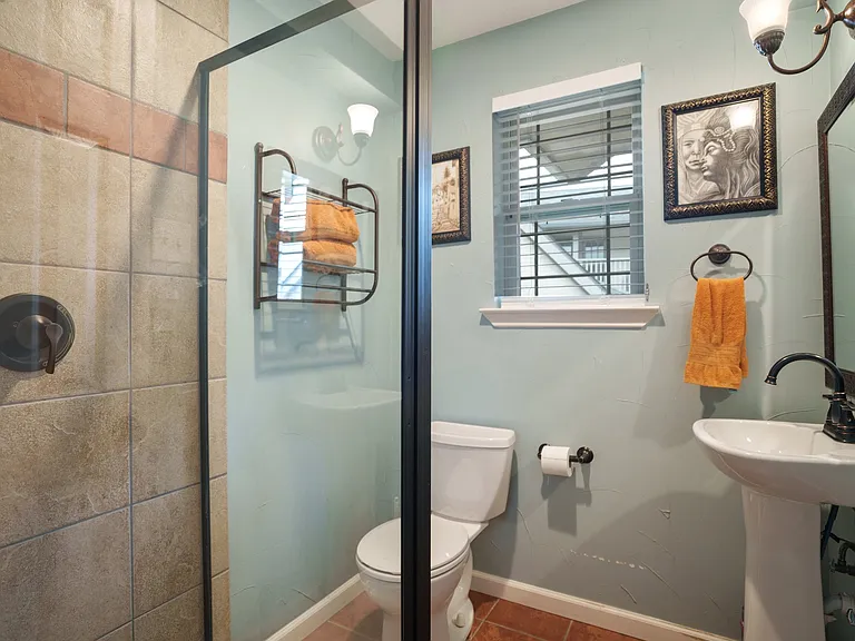6423 Redpine Rd — Photo 18