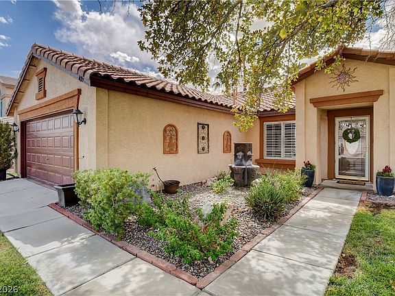 4th image of 429 Flores Cir