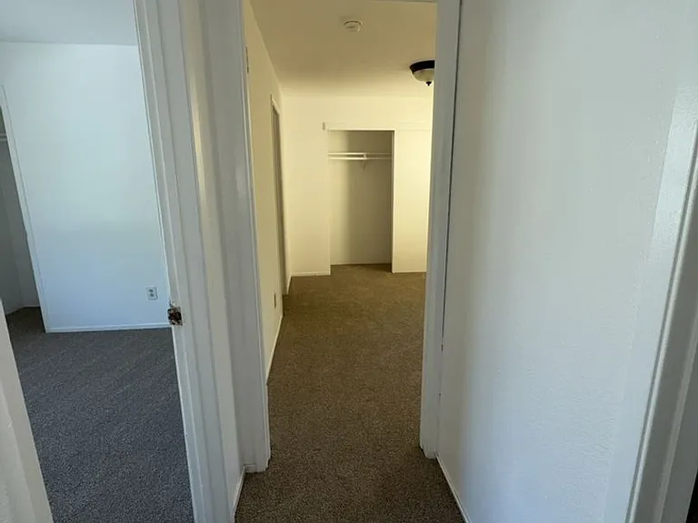 13445 Lakeshore Dr — Photo 6