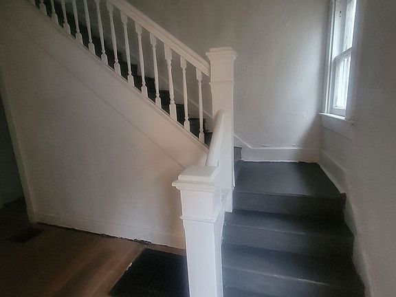 3rd image of 3026 N Capitol Ave #2